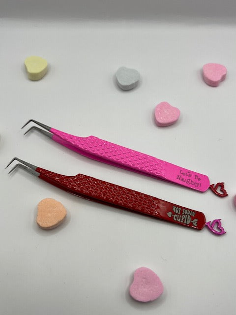 90 degree fine point tweezer with fiber tip